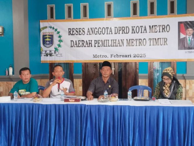 
					Anggota DPRD Metro, Sutikno, saat melakukan reses. Foto: Ist