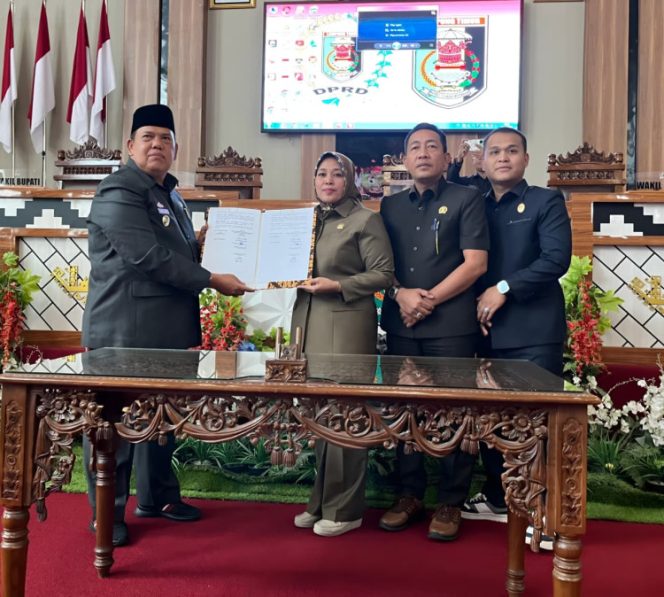 
					Dua Raperda Disahkan, Pemkab Lampung Timur Apresiasi Sinergi dengan DPRD