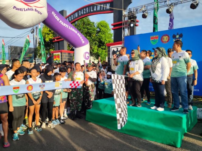 
					Ribuan Runner Meriahkan Fun Run HUT TNI Ke-80 di Lampung Timur