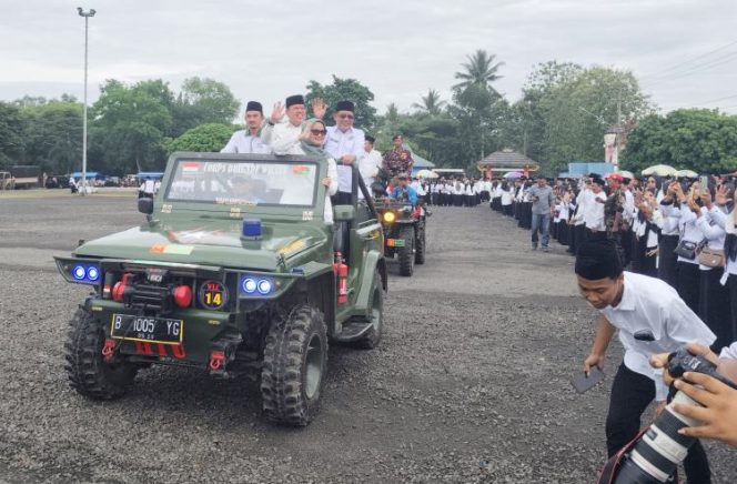 
					Bupati dan Wakil Bupati Lamtim saat merayakan Hari Santri Nasional