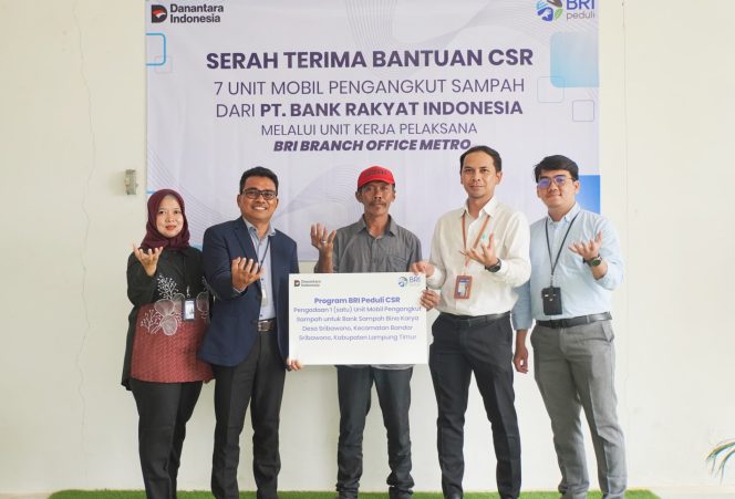 
					BRI Peduli Salurkan Mobil Pengangkut Sampah untuk Bank Sampah Bina Karya Sribawono