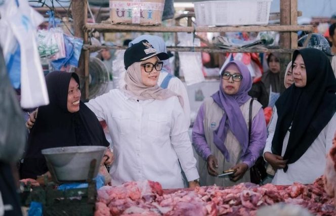 
					Bupati Ela Tiadakan Open House Lebaran, Pilih Santuni Anak Yatim dan Bantu Bedah Rumah