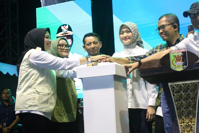 
					Penutupan Festival UMKM Lampung Timur Berlangsung Semarak, Perputaran Ekonomi Tembus Rp10,55 Miliar