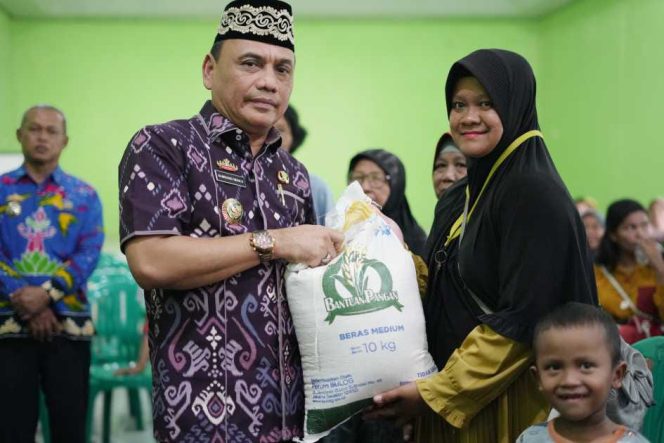 
					3.857 Keluarga di Metro Terima Bantuan Beras untuk Dua Bulan dari Pemkot